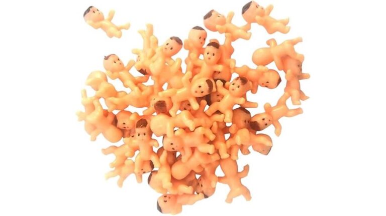 tiny plastic party favors